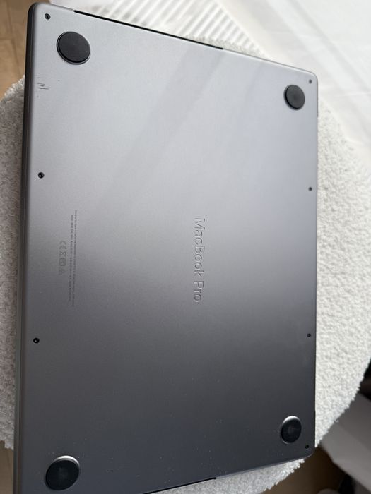 Mac book pro Apple M1 Pro