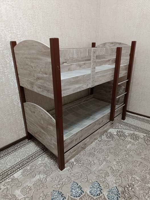 Продается 2 этажная кровать