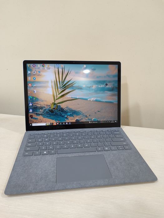 Microsoft surface laptop 5