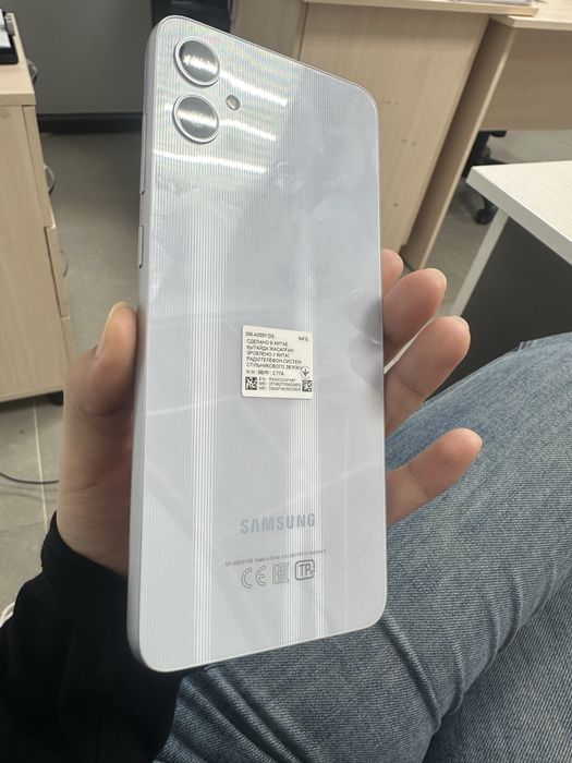Продам samsung A05