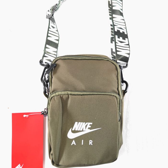 Чанта / Чантичка Найк (Nike)