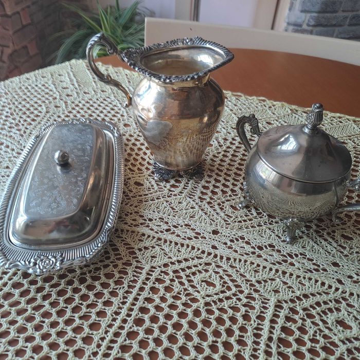 Набор Мельхиоровый продам