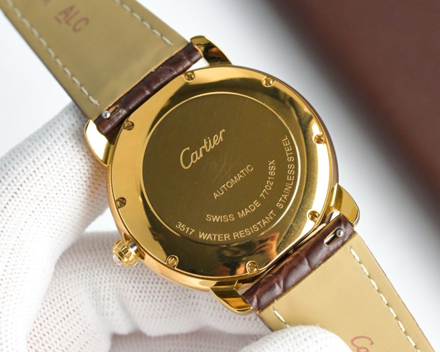 Часы Cartier бриллиантами