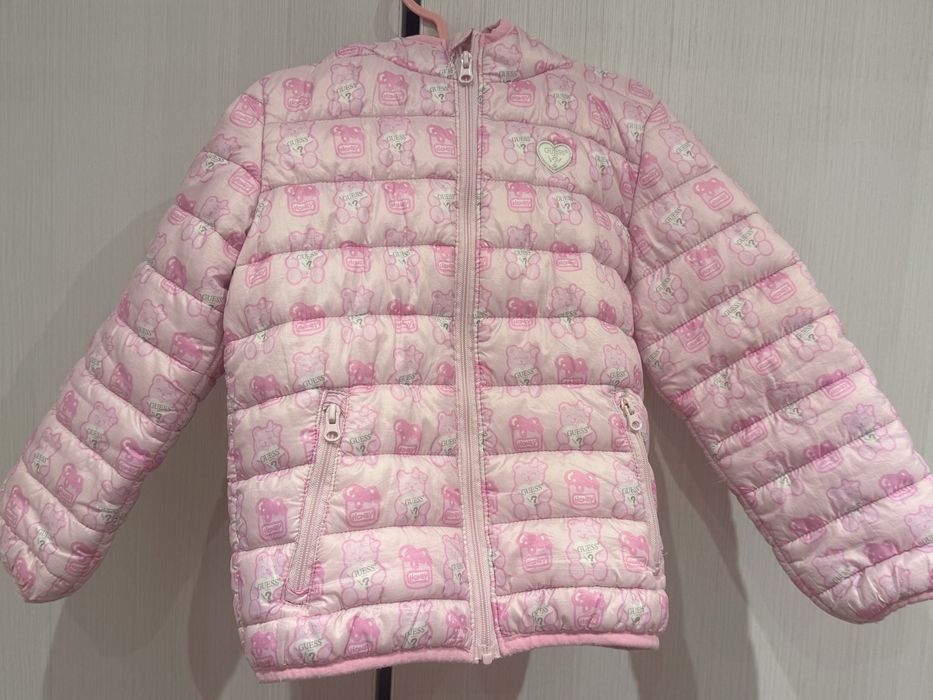 Яке Guess за момиче 4г.