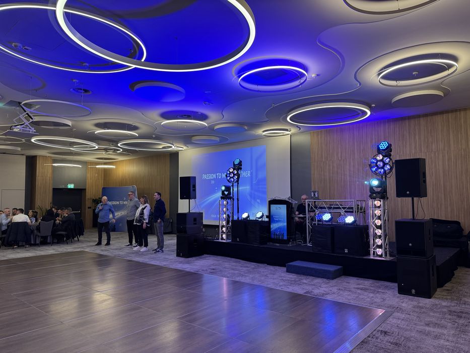 DJ Evenimente Brasov ( sunet si culoare evenimentului tau )