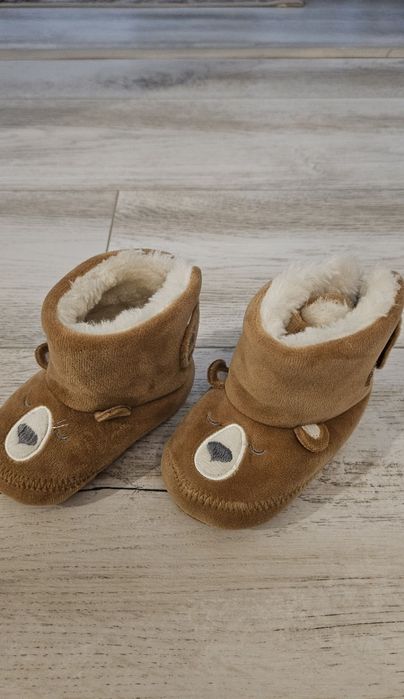 Incaltaminte bebe mar18 HM, Smik 19 ,30 lei ambele perechi