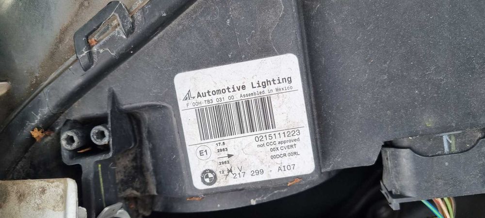 Far stanga bixenon adaptiv BMW X3 F25 nfl cod 7217299