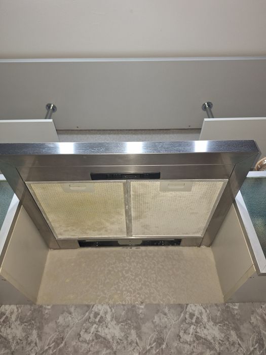 Продаётся вытяжка