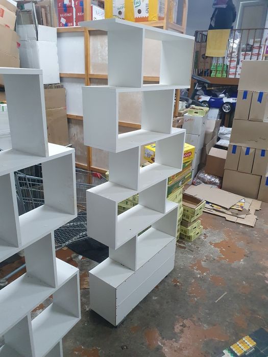 Мобильные полки 180 см примерно