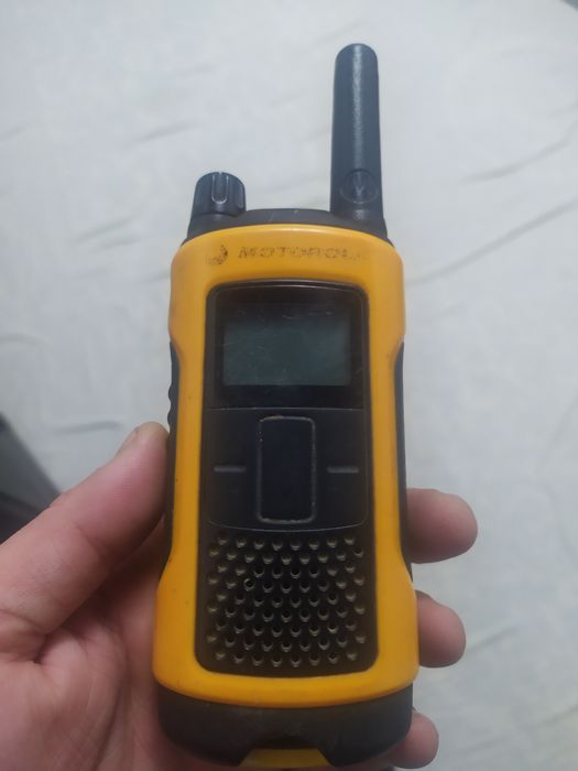 Ratsiya sotiladi Motorola tlkr82