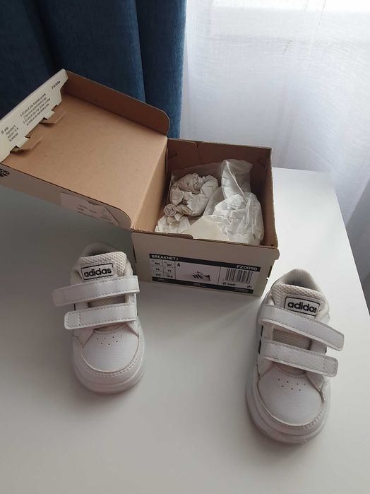 adidasi Adidas, noi, marimea 19 -
