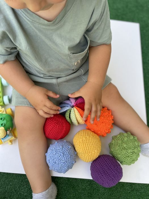 Монтесори тактилни топки