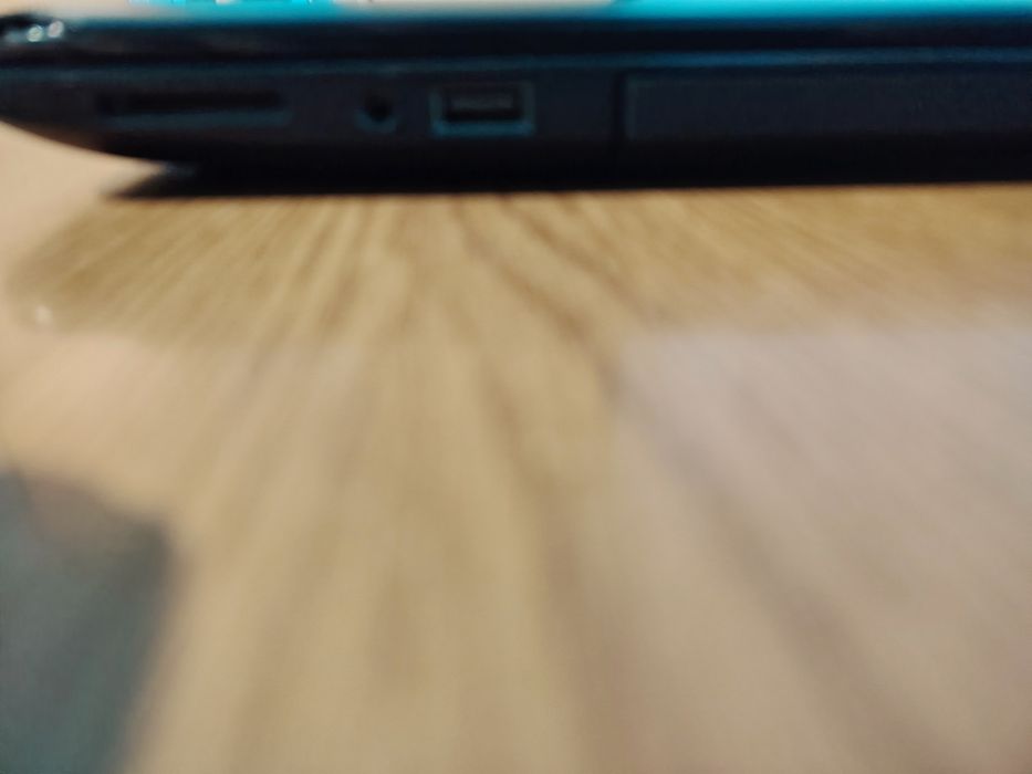 Vând laptop Asus functional