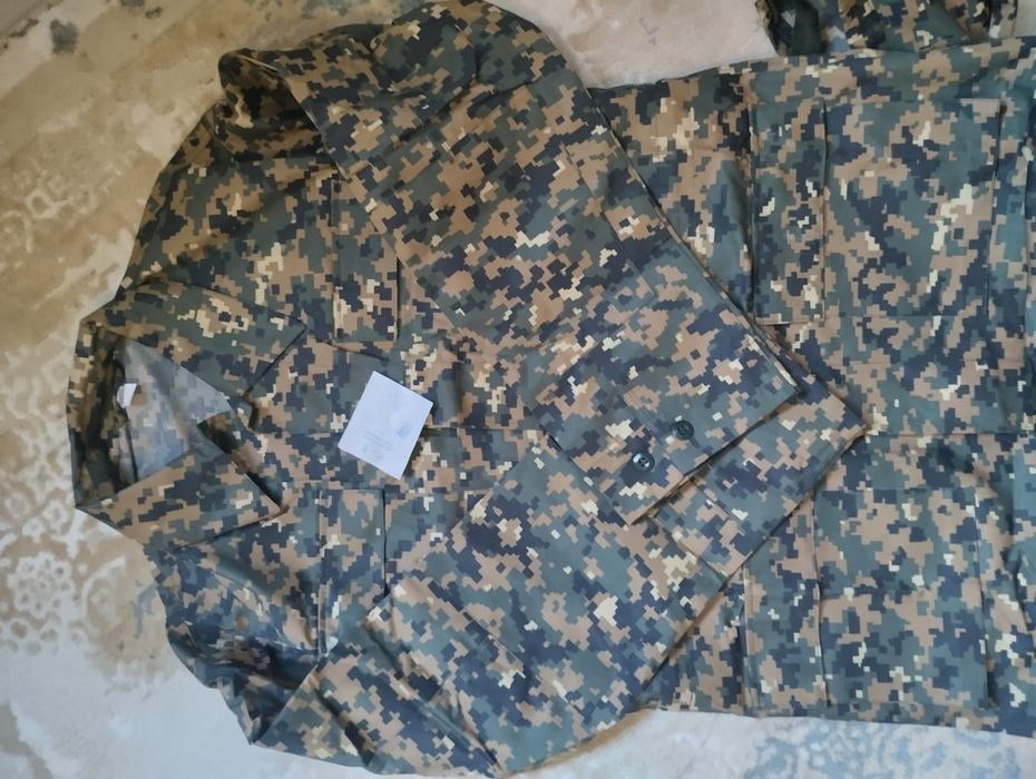 Продам срочно костьюм