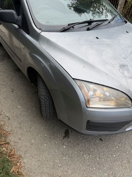 30 de milioane! Ford Focus 1.6tdci volan dreapta!