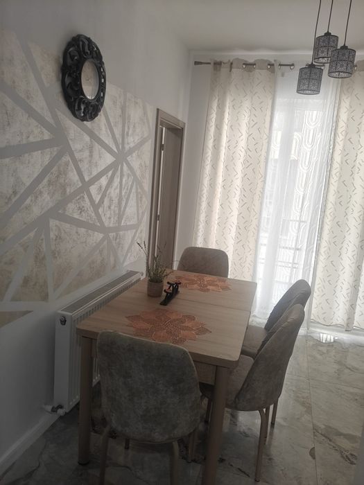 Apartament de închiriat