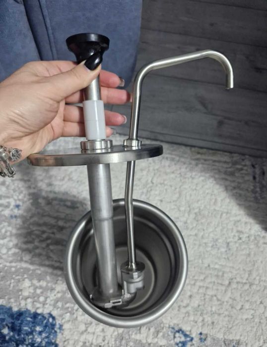 Dozator sosuri din otel inoxidabil