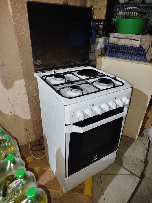 Газ плита Индезит