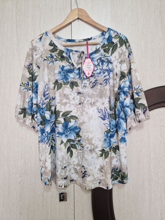 Блузка новая 52р-р