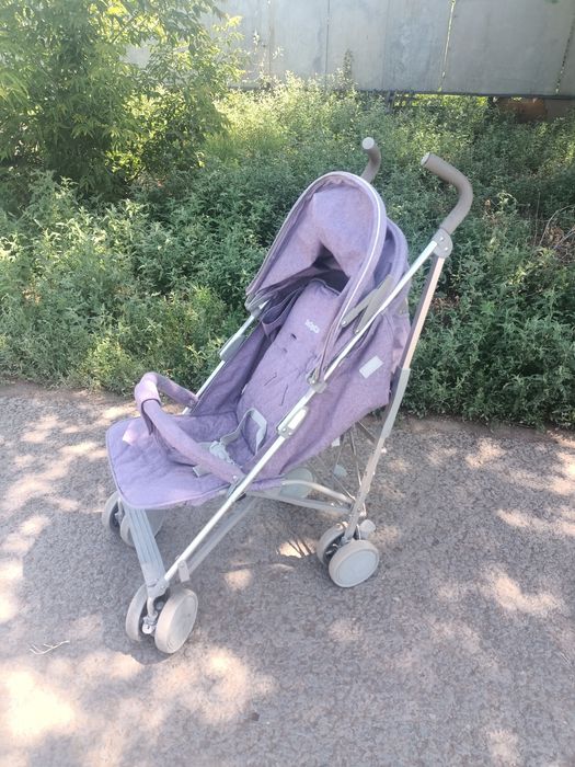 Продам прогулочную коляску