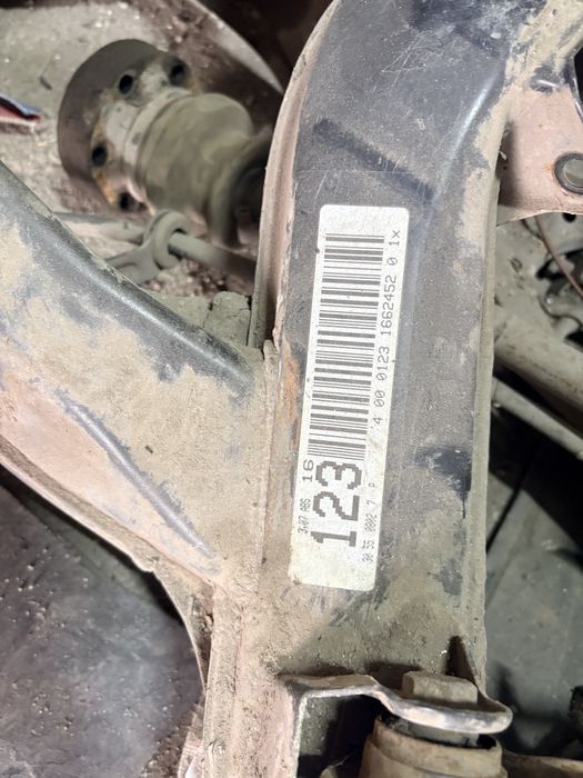 Продам заднюю балку , Мерседес