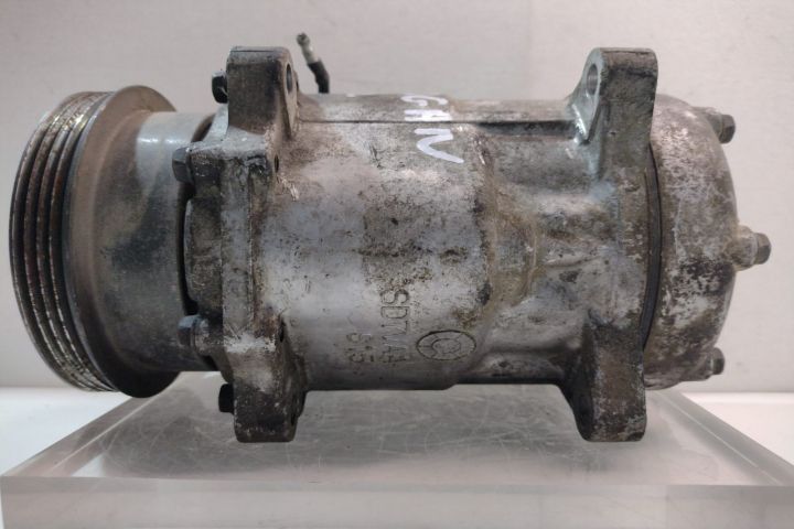Compresor Clima SANDEN 8200116429 Dacia Solenza prima generatie seria