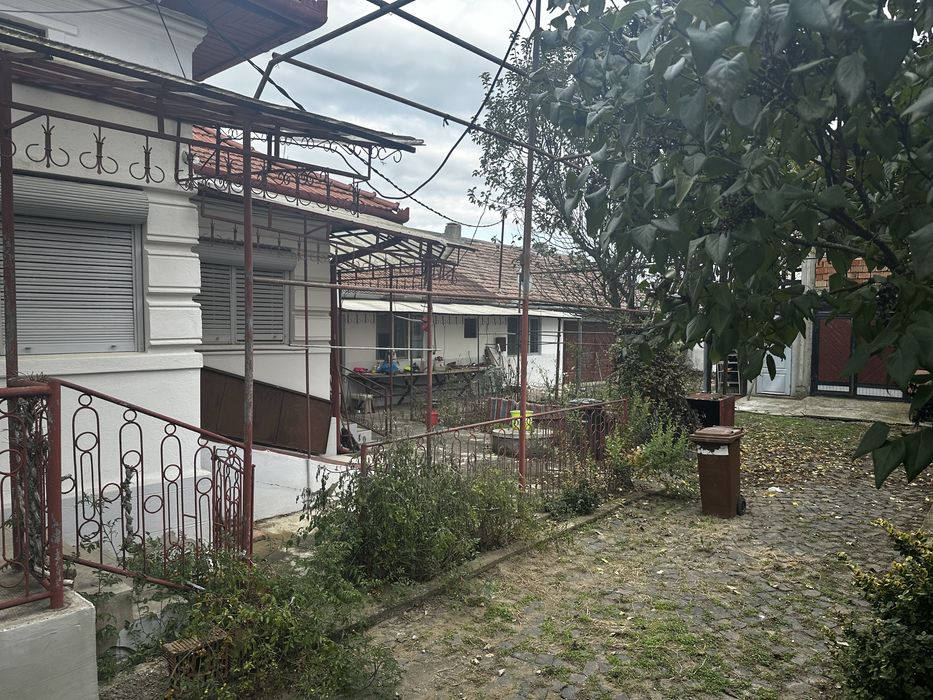 Vand casa in jibou, str Trandafirilor, suprafata totala de 907mp