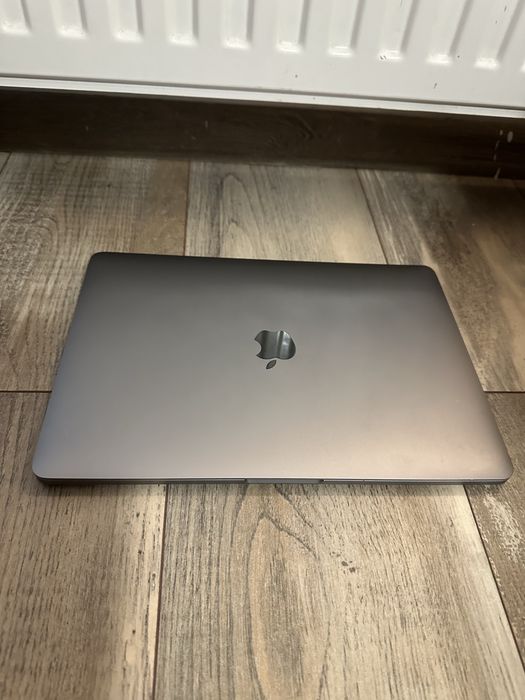 MacBook 13” 2020(A2289) functional, defect Backlight / Touch Bar