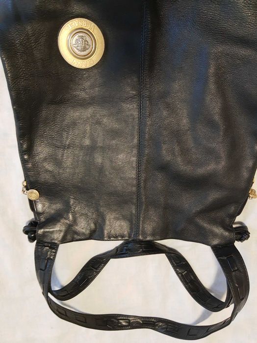 Чанта "VERSACE",ДНЕС 450€НАМАЛЕНАчерна,естествена кожа,дамска,оригинал