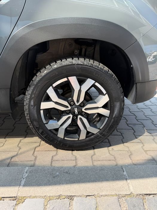 Vând Dacia Duster 4×4 diesel 2023 proprietar