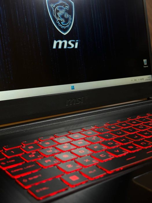 Kuchli Igravoy Noutbuk MSI Thin
