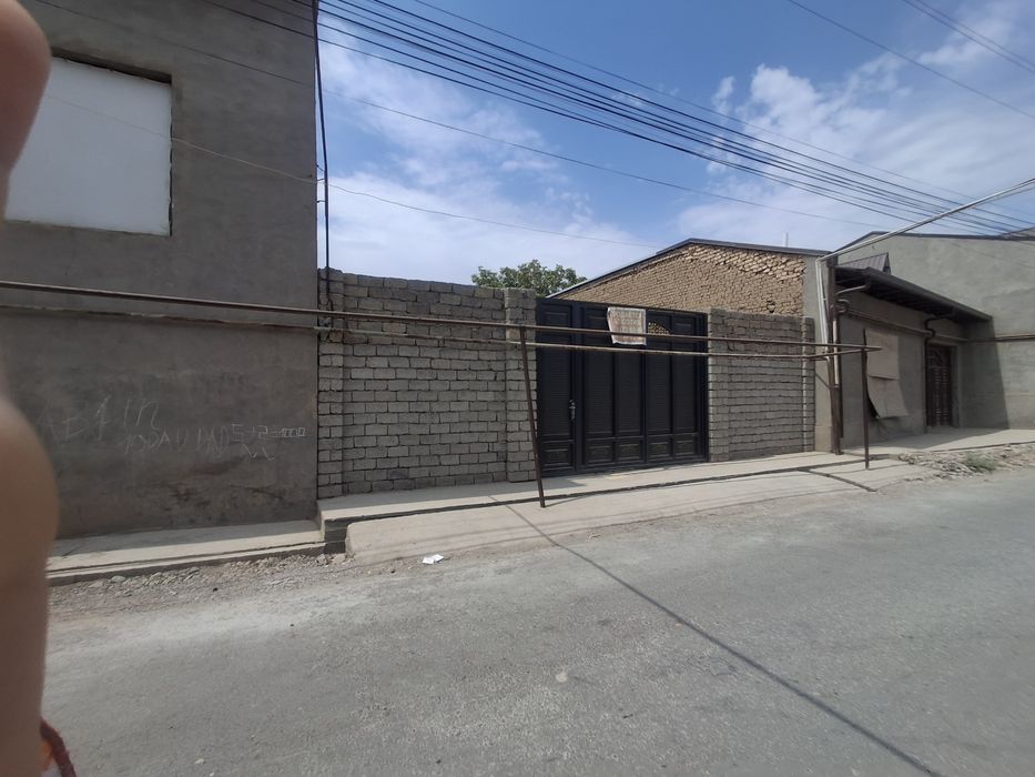 Назарбек харакатда участка сотилади