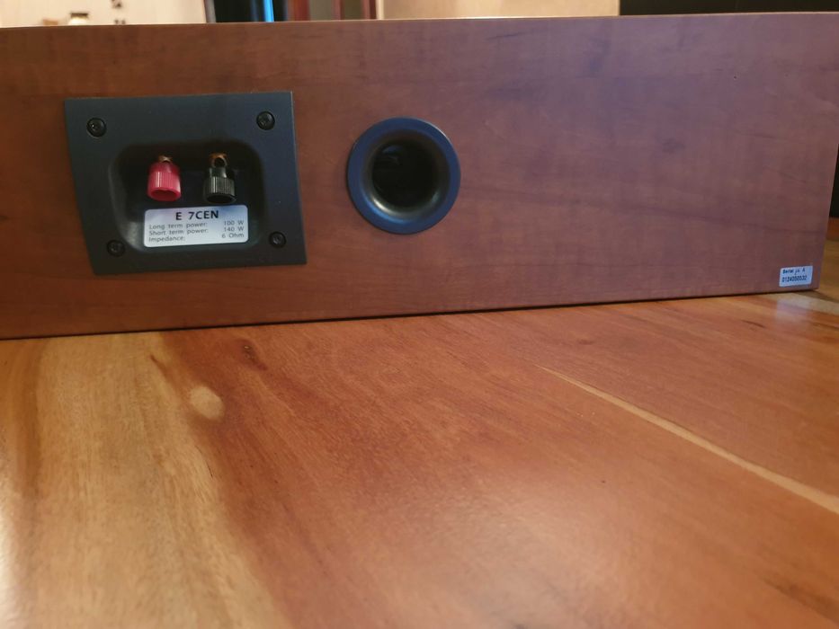 JAMO тонколоона централен канал домашно кино