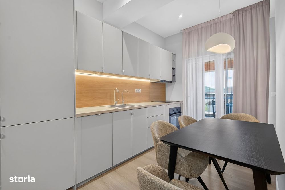 3 camere | 82 mp | etaj retras | Cuza Voda Oradea Central