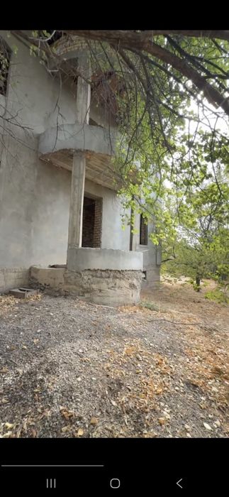 Uy sotiladi, Sabzavotda