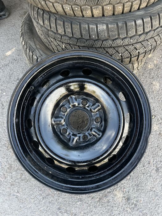 Продам диск штамп R15 4шт