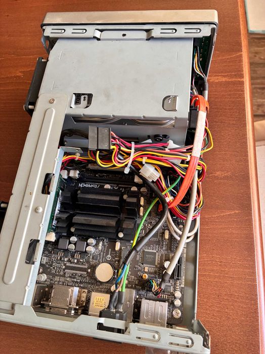 Mini-ITX Computer