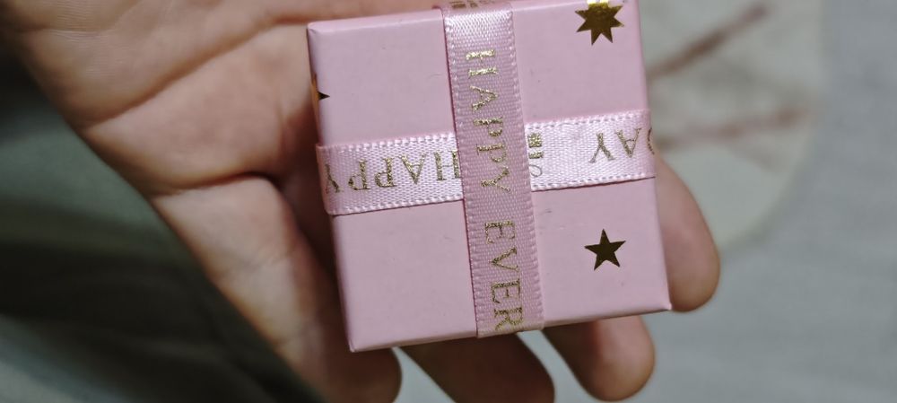 Золотые серьги для девочки новые