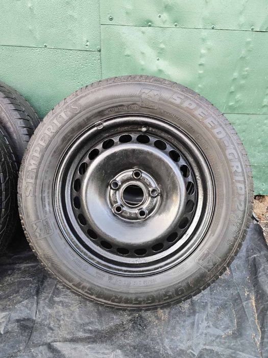 Зимни гуми 195 65 15 с джанти