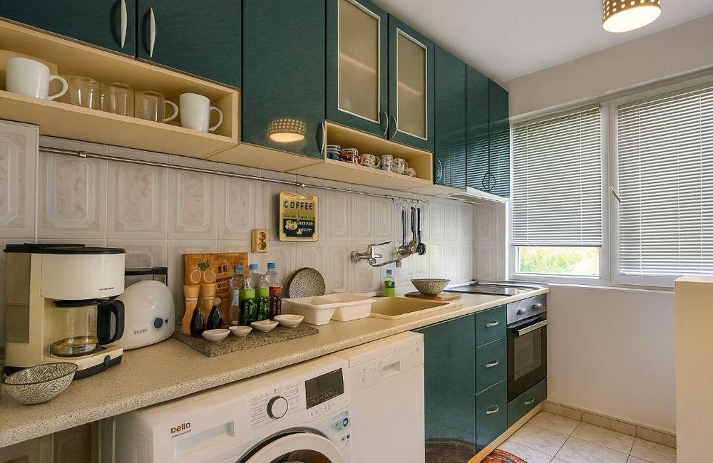 Дава се под наем Тристаен апартамент в Варна, Окръжна болница - 87 кв.м за 600 € - Снимка #1