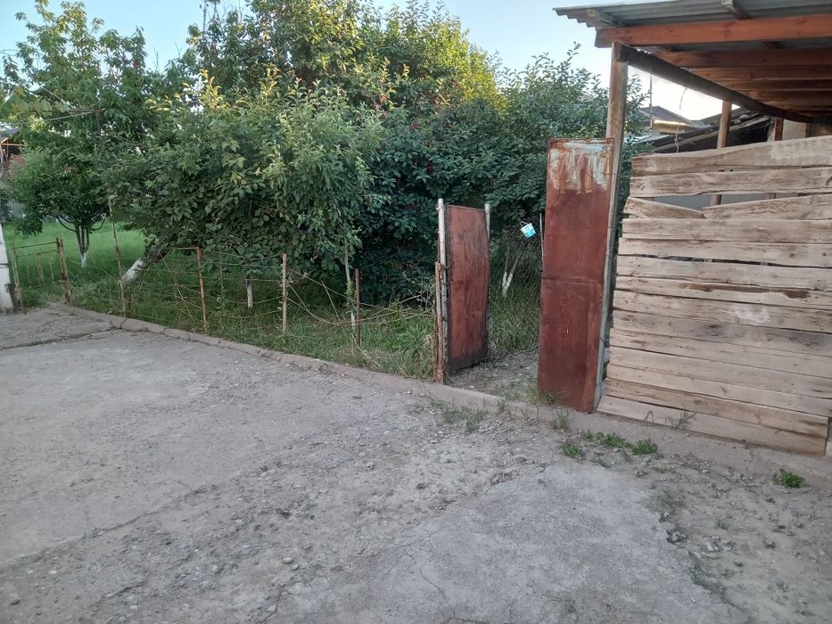 Продаётся участок и дом 15 соток