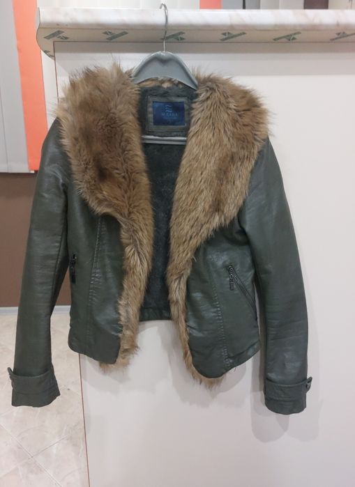 Тъмнозелено кожено яке