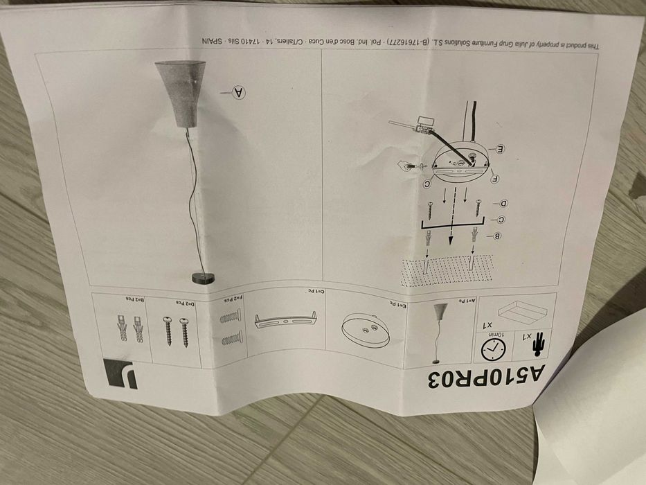 Lampa suspendata din beton - handmade