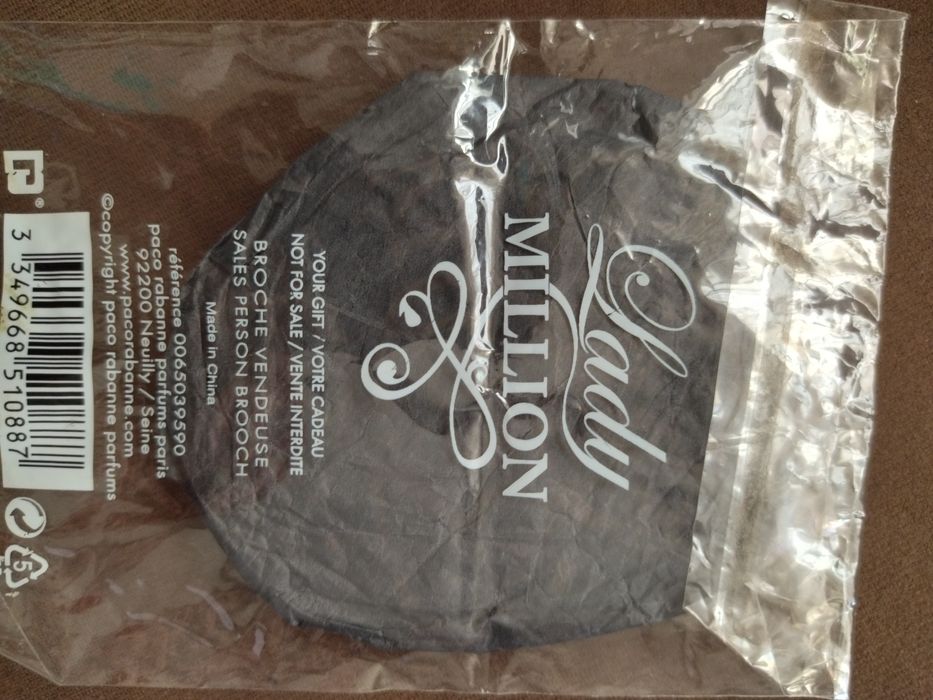 Златиста брошка Lady Million by Paco Rabanne