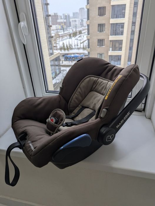 Детское кресло- люлька Maxi-Cosi