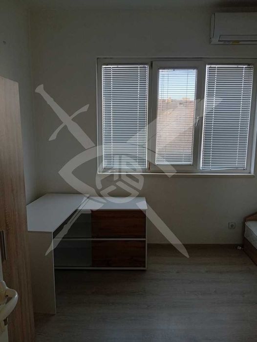 Дава се под наем Тристаен апартамент в София, Център - 75 кв.м за 698.19 € - Снимка #9