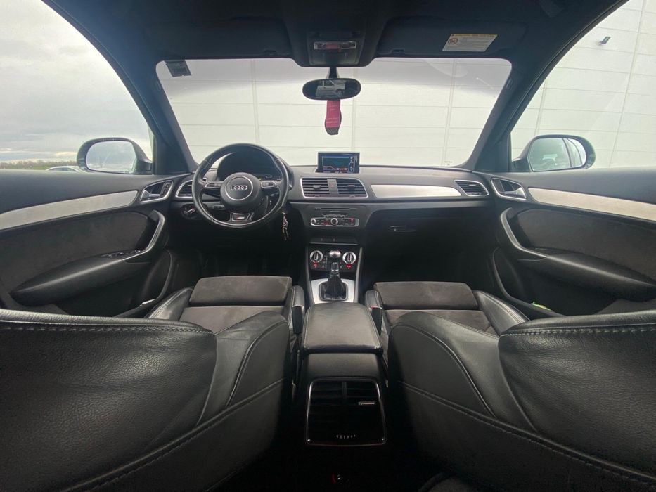 Audi Q3 2.0 TDI  S-line