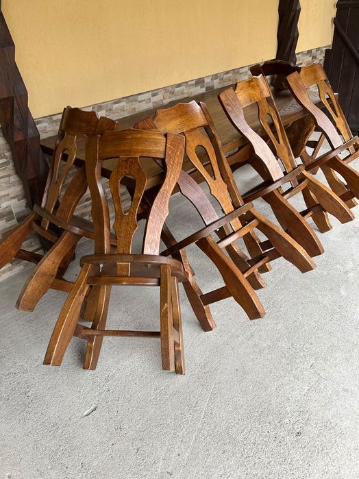 Masa din lemn masiv + scaune