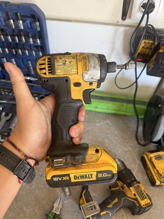 Bormasina DeWalt 500nm