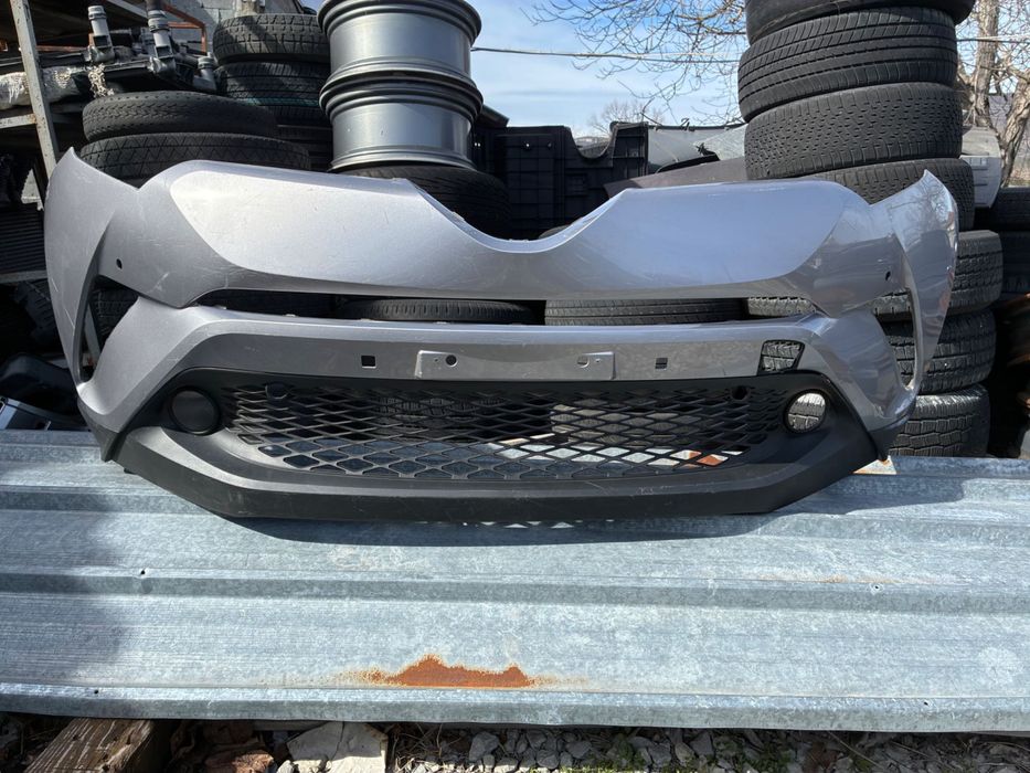 Предна броня+решетка Тойота Toyota Ch-R. 52119-F4010.16-19г.